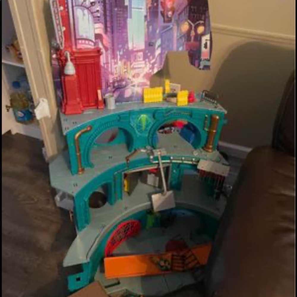 Rise of The Teenage Mutant Ninja Turtles Epic Lair Playset